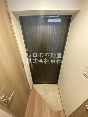 すっきりシンプルな玄関スペースです！