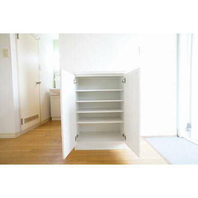 玄関、シューズＢＯＸ付
