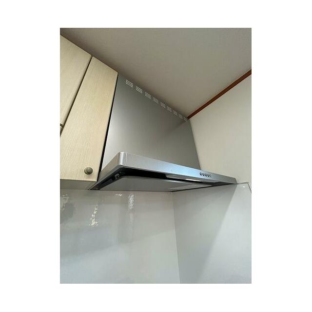 キッチン　レンジフード交換済