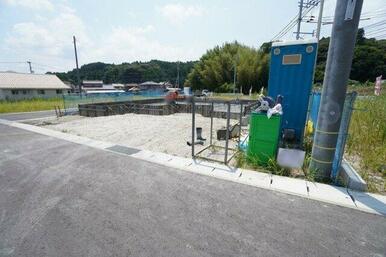 前面道路含む現地写真です。※2026年8月撮影