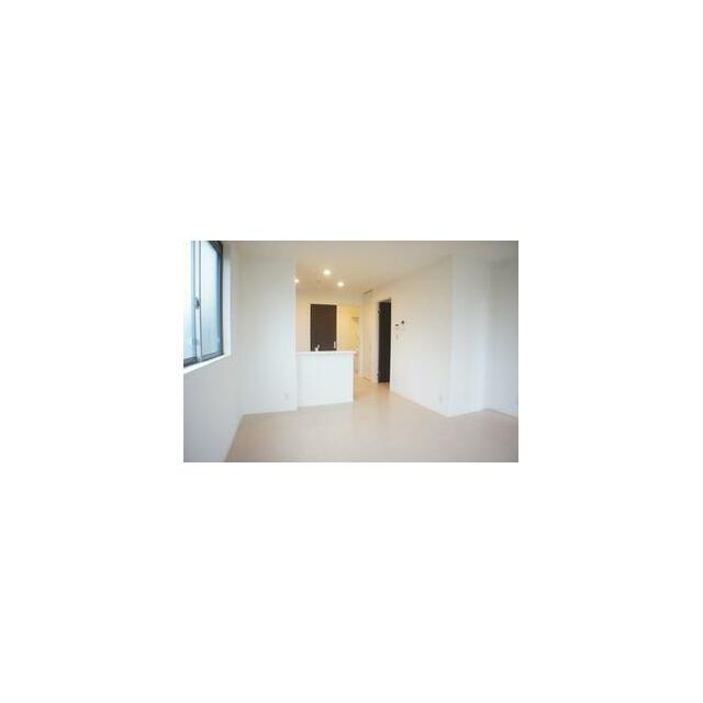 【ＬＤＫ】角部屋なので２面の窓から明るい陽射しがそそぐ快適な空間です◎もちろん冷暖房が付いています…