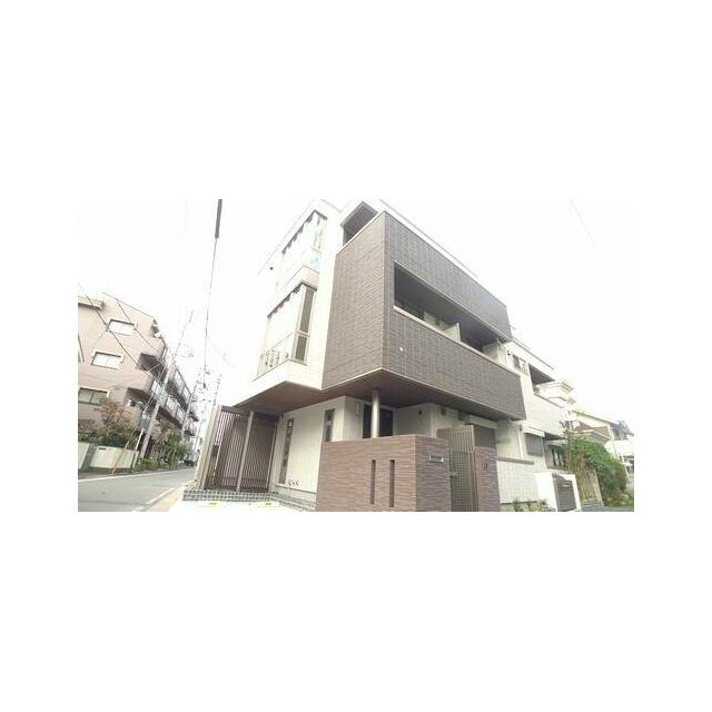 積水ハウス施工の３階建てシャーメゾン