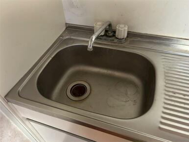 １階の洋室にはミニキッチンです