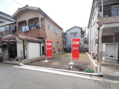 南海本線「泉大津」駅まで徒歩９分のほど良い利便性。