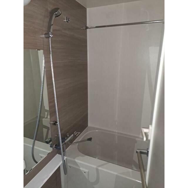 清潔感のある浴室で、１日の疲れを癒しリラックスできます。