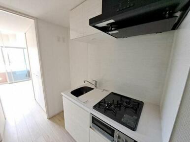 上下に収納あり！使い勝手の良いキッチンです！！