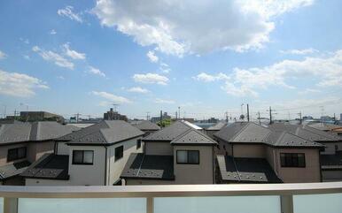 ３階のお部屋から視た景色となります