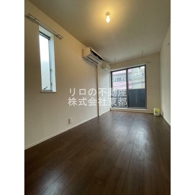 ２面採光なので、明るく風通しのよい過ごしやすいお部屋です♪