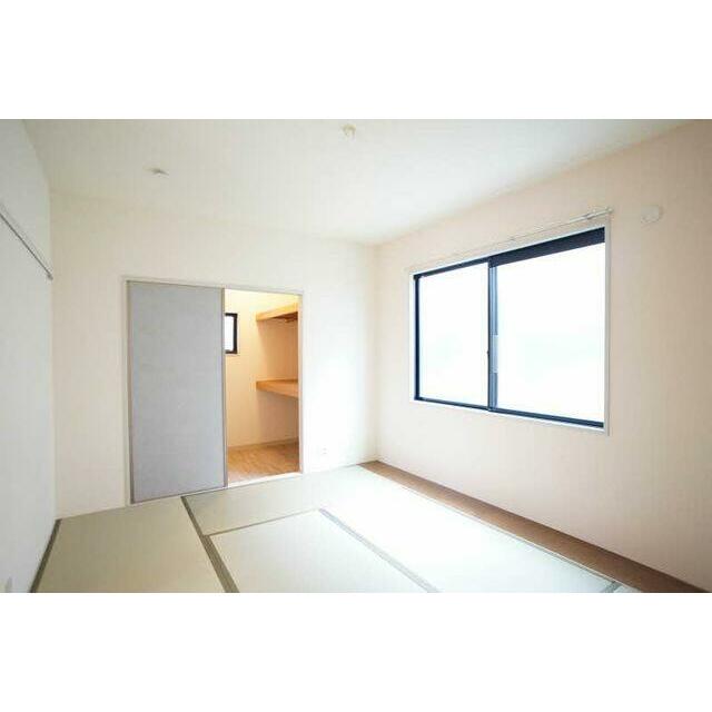 ハンガーフック付き化粧幕板がございます