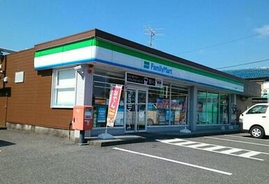 ファミリーマート垂井東店