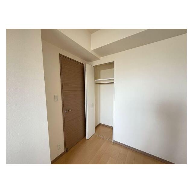 「洋室」5.1帖　別角度写真です。