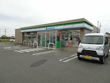ファミリーマート川尻店