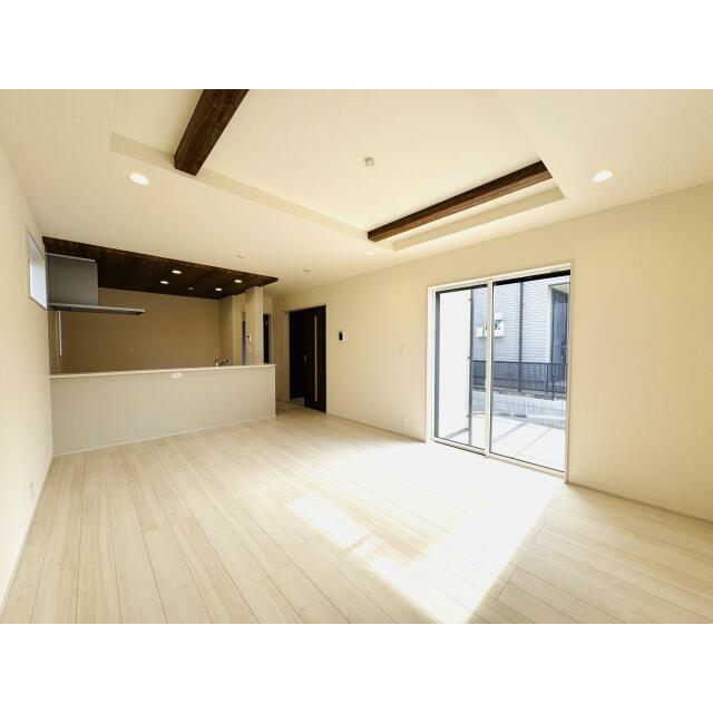 【リビング16.5帖】