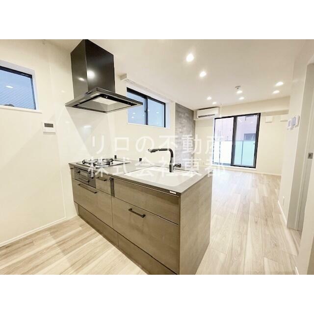 リビングを眺めながらお料理ができるカウンターキッチンです♪