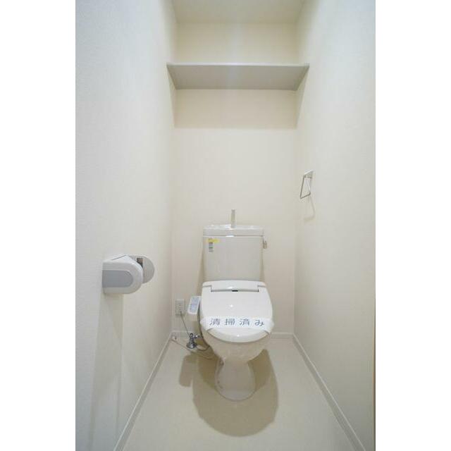 トイレは温水洗浄便座でございます