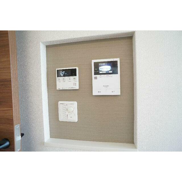 ☆ＴＶモニターホン☆　突然の来訪者も事前に確認でき安心なＴＶモニター付きドアホン。不在時にも安心な…