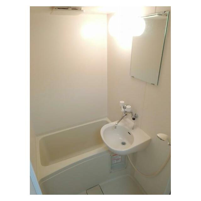 洗面一体型の浴室