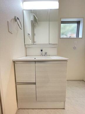 水が流れやすく汚れがたまりにくい設計でお手入れもらくらくです！