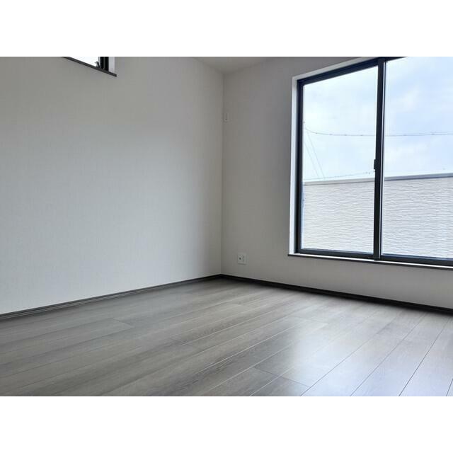 全居室クローゼット付きで収納充実♪