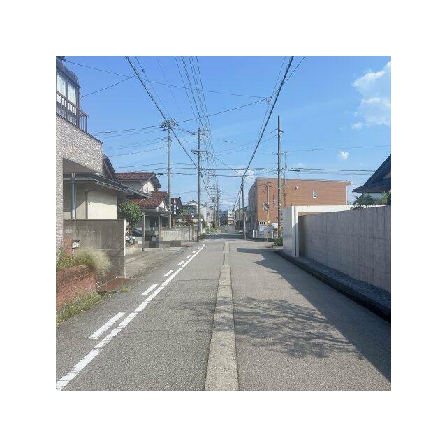 前面道路融雪装置付き！