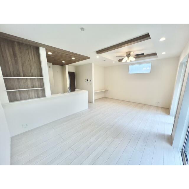 【2号棟】リビングダイニング