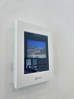 「設備」モニターホン付きに新品交換済みで来客時安心です。