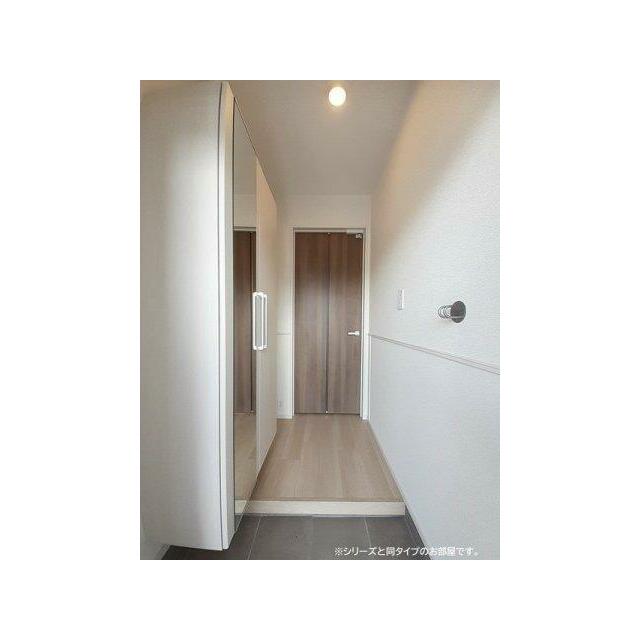 シンプルで使いやすい玄関です