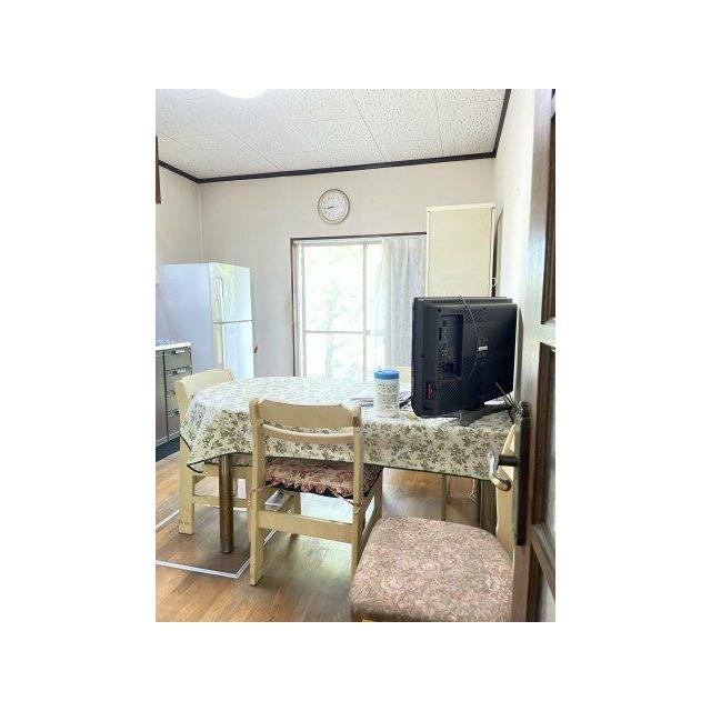 陽の光が沢山入り、気持ちよく朝ごはんが食べれるダイニング♪