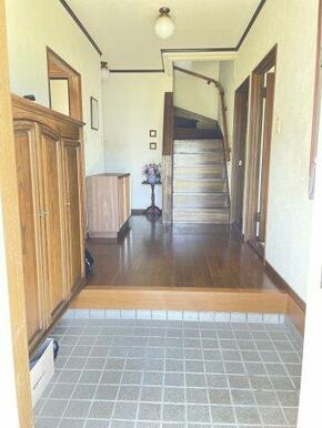 収納のある便利な玄関