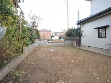 敷地内北西側より撮影