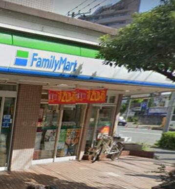 ファミリーマート大森北店