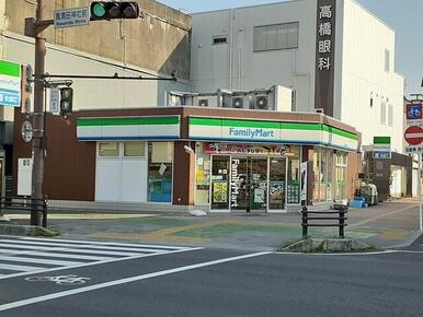 ファミリーマート真清田神社前店