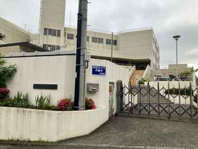 厚木市立毛利台小学校