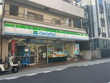 ファミリーマート　塚本西荻南店