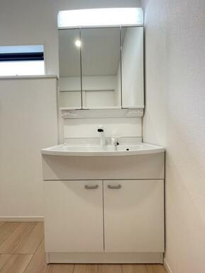 水が流れやすく汚れがたまりにくい設計でお手入れもらくらくです！