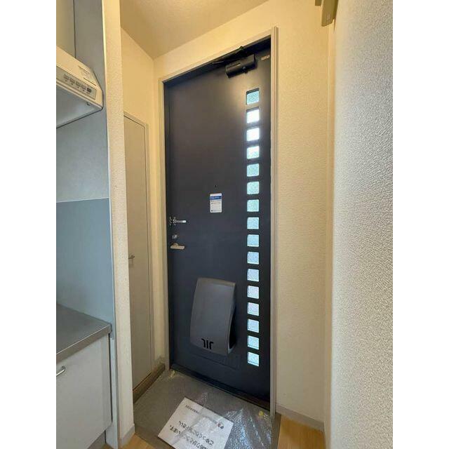 玄関横にはシューズボックスを設置