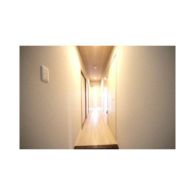 玄関からのすっきりした見た目