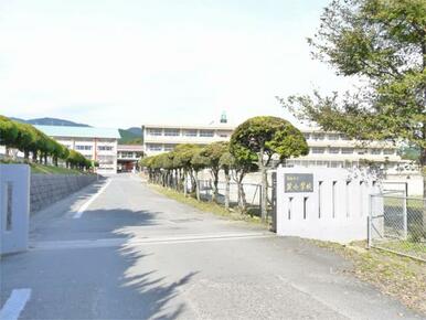 鳥栖市立麓小学校