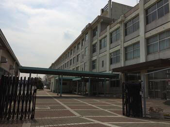 四郷小学校