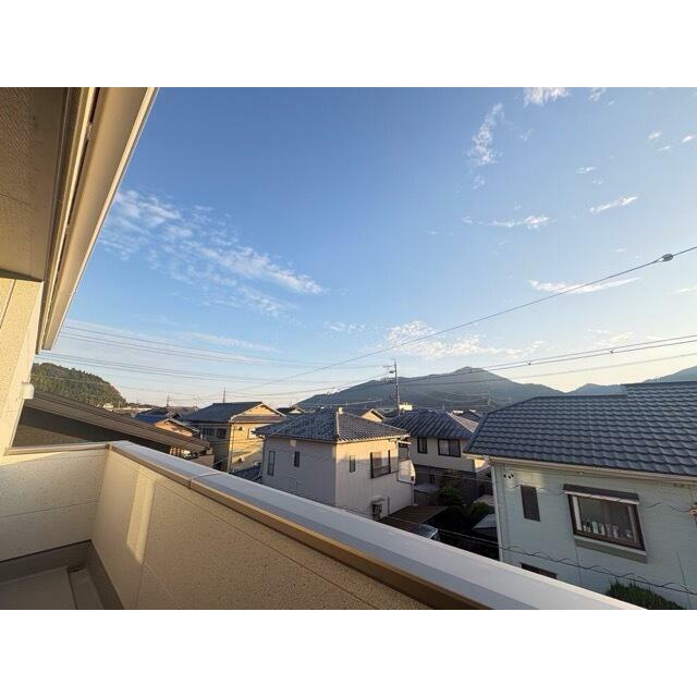 気分転換には外の空気で深呼吸するのがいちばん！（2号棟）