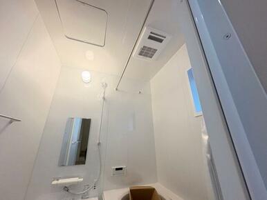 朝風呂、シャワー、夜のバスタイムと使い方は自在（2号棟）