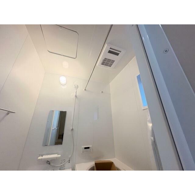 朝風呂、シャワー、夜のバスタイムと使い方は自在（2号棟）