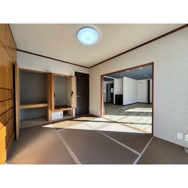 畳も室内もリフォーム済。