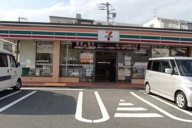 セブンイレブン横浜狩場町店