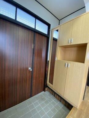 鏡付きシューズボックス