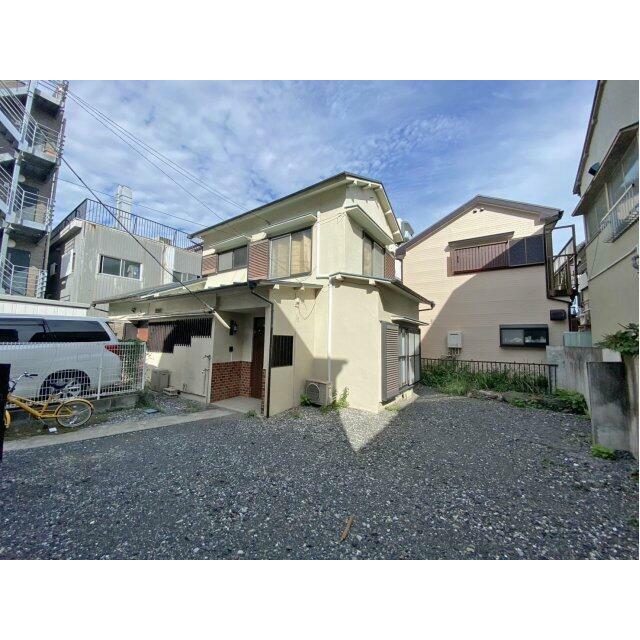 落ち着いた雰囲気の外観です