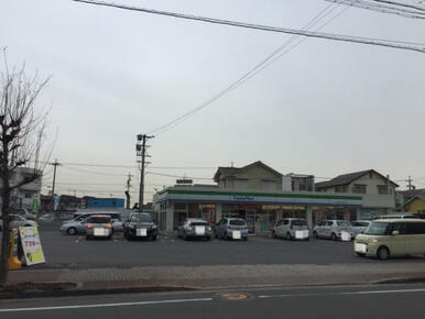 ファミリーマート知多つつじが丘店