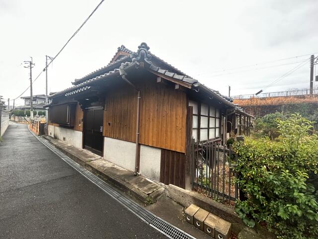 物件画像 中間市 長津１丁目 (中間駅) 1階建 7LDK