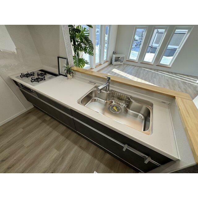 調理しやすい幅広キッチン新品交換済み。