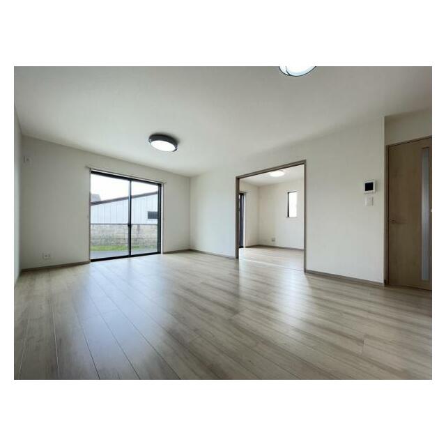 ゆとりある広さと明るさでホッとくつろげるスペースになっています！